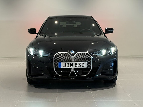BMW i4 2 of 5