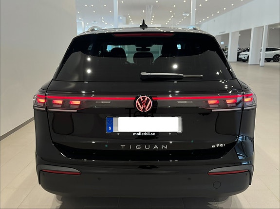 Volkswagen Tiguan 10 of 24