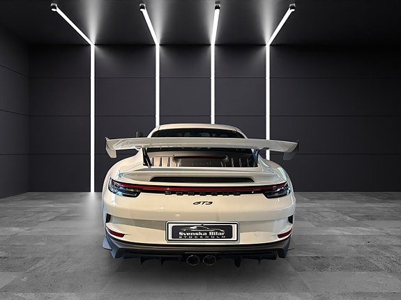 Porsche 911 GT3 4 of 5