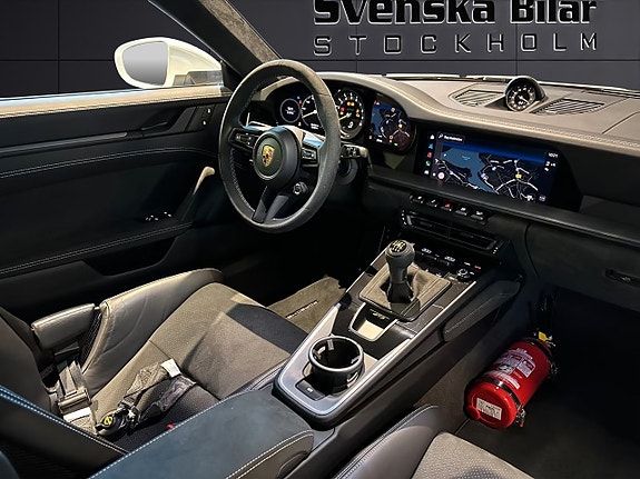 Porsche 911 GT3 12 of 17
