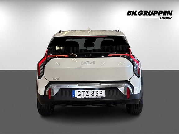 Kia EV3 5 of 5