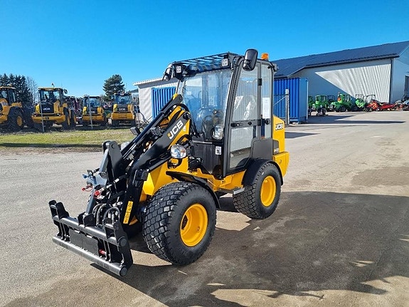 JCB 403 Plus