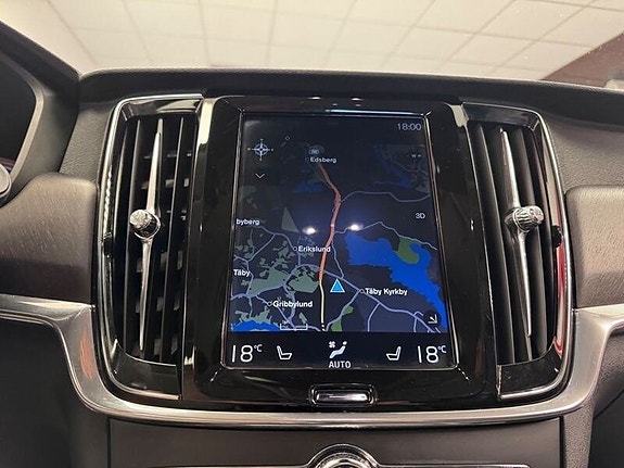 Volvo V90 Cross Country 16 of 19