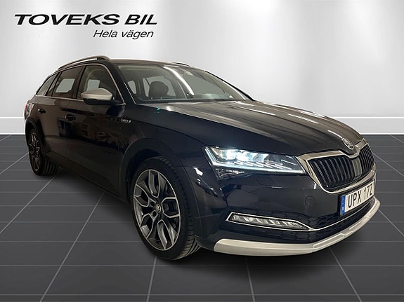 Skoda Superb Scout 3 of 5