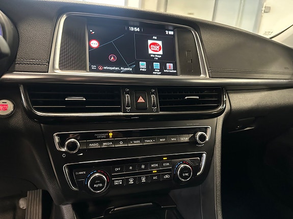 Kia Optima 12 of 21