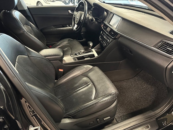 Kia Optima 9 of 21
