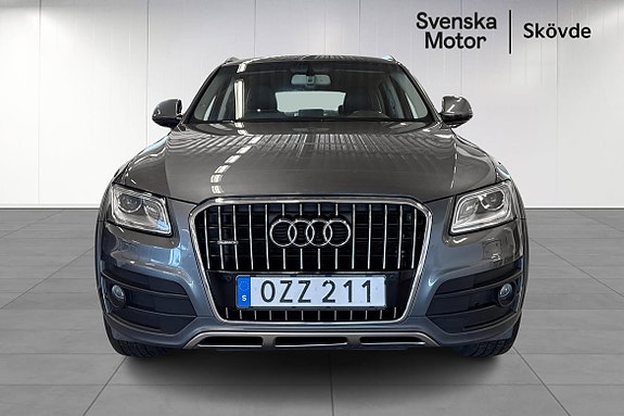 Audi Q5 2 of 5