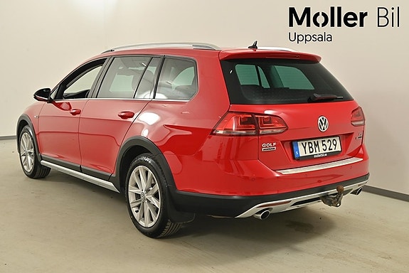 Volkswagen Golf Alltrack 6 of 10