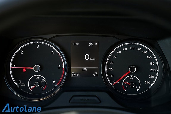 Volkswagen Transporter 12 of 19