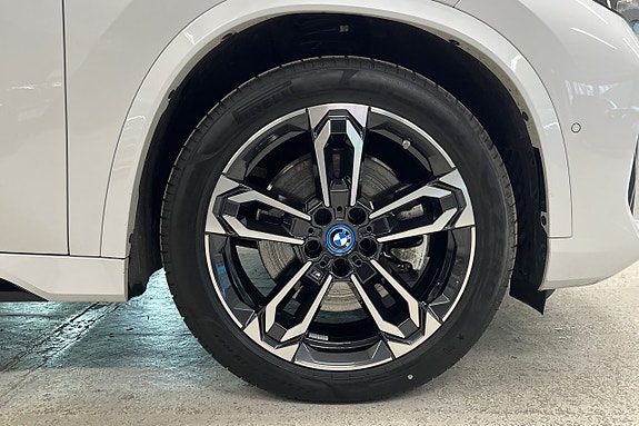 BMW X1 14 of 18