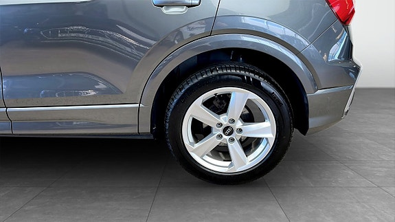 Audi Q2 6 of 13