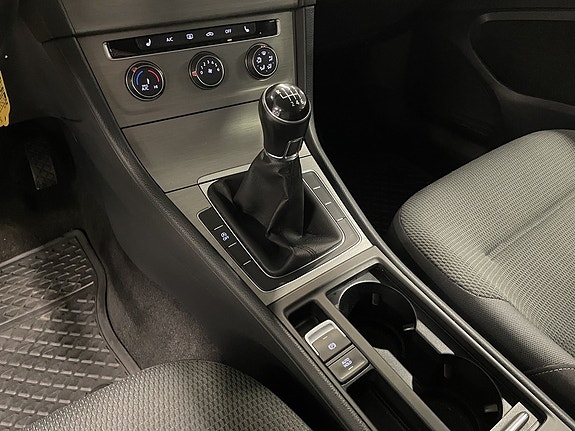 Volkswagen Golf I 7 of 8