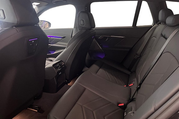 BMW 530e 11 of 18