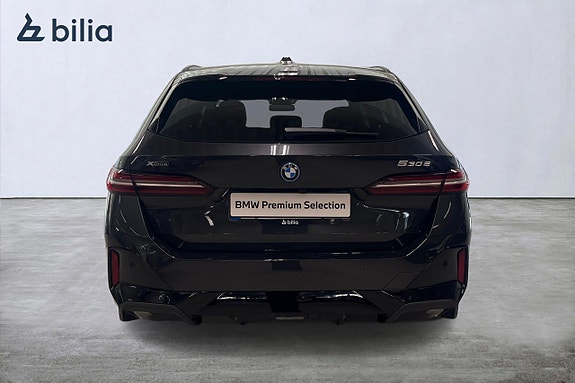 BMW 530e 4 of 18