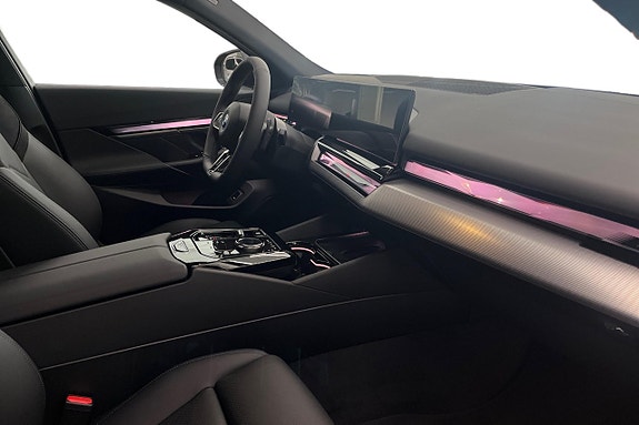 BMW 530e 6 of 18
