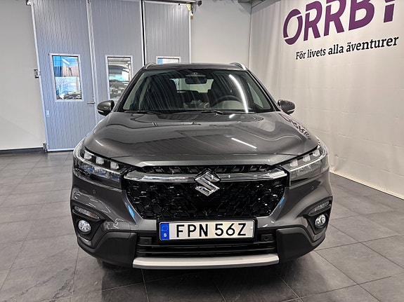 Suzuki S-Cross 2 of 5