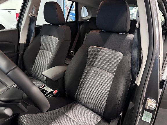 Suzuki S-Cross 4 of 5