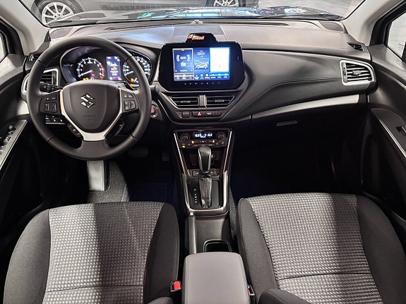Suzuki S-Cross 6 of 15