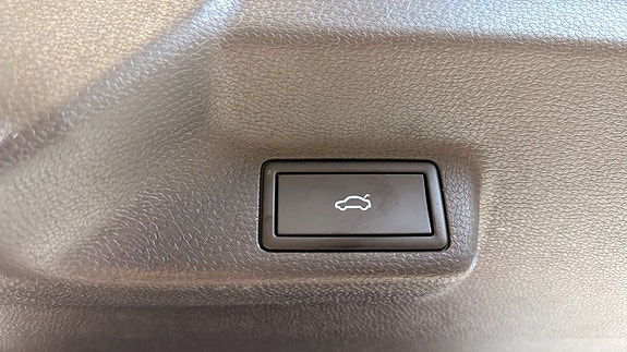 Volkswagen ID. Buzz 16 of 27
