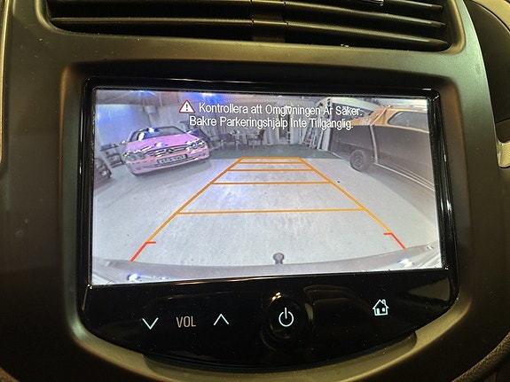 Chevrolet Trax 12 of 18