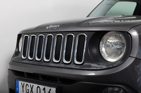 Jeep Renegade 4 of 20