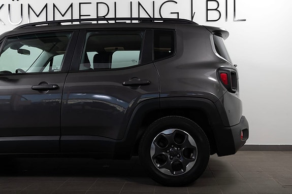 Jeep Renegade 7 of 20