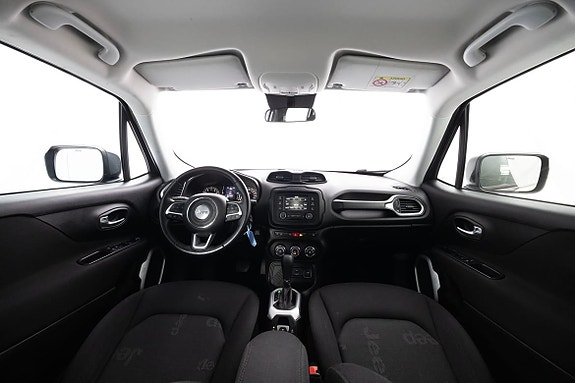Jeep Renegade 13 of 20