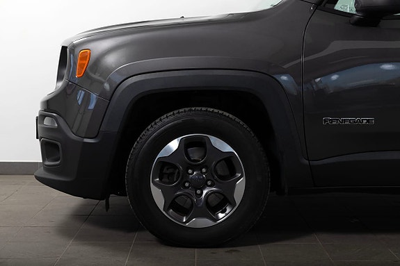 Jeep Renegade 6 of 20