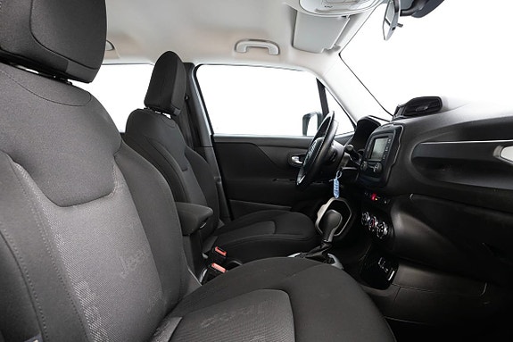 Jeep Renegade 14 of 20