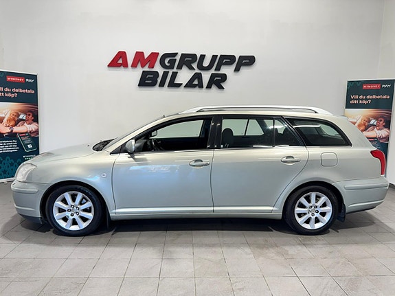 Toyota Avensis 4 of 5