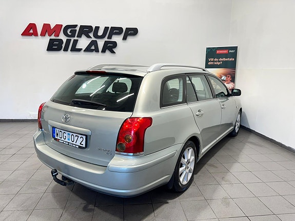 Toyota Avensis 5 of 5