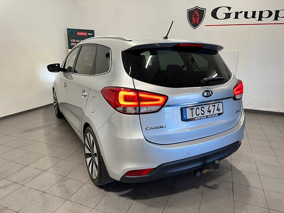 Kia Carens 11 of 19