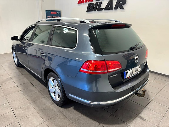 Volkswagen Passat 16 of 19