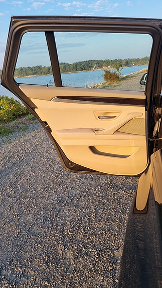 BMW 525d 8 of 30