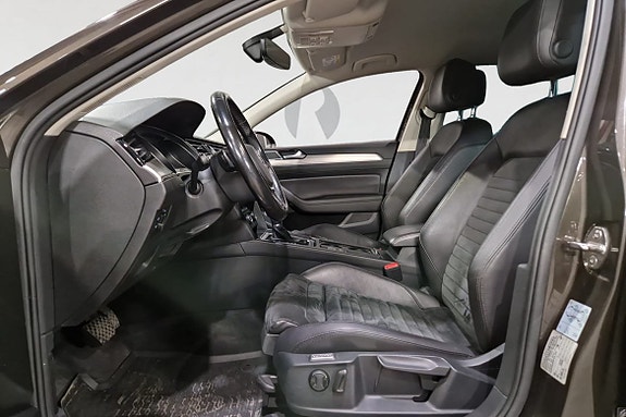 Volkswagen Passat 3 of 5