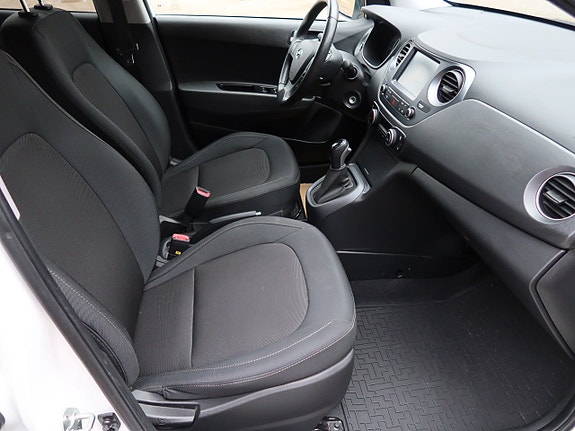 Hyundai i10 14 of 14
