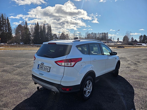 Ford Kuga 3 of 6
