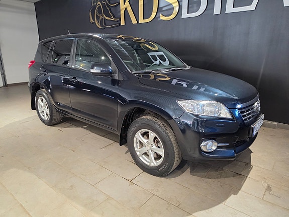 Toyota RAV4 6 of 11
