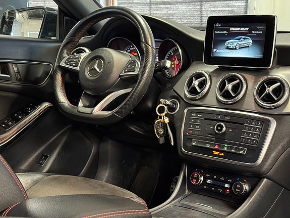 Mercedes-Benz CLA220 d 14 of 27