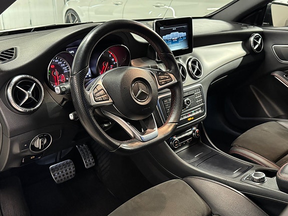 Mercedes-Benz CLA220 d 13 of 27