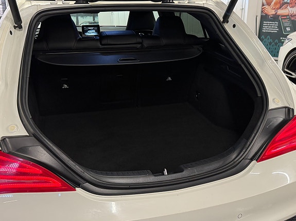 Mercedes-Benz CLA220 d 26 of 27