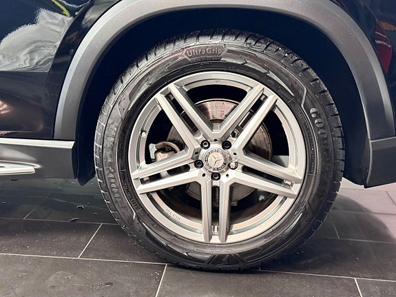 Mercedes-Benz GLE350 de 17 of 26
