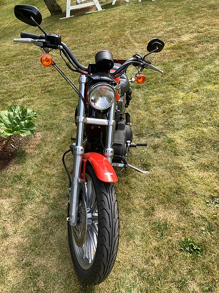 Harley-Davidson Sportster 883 4 of 8