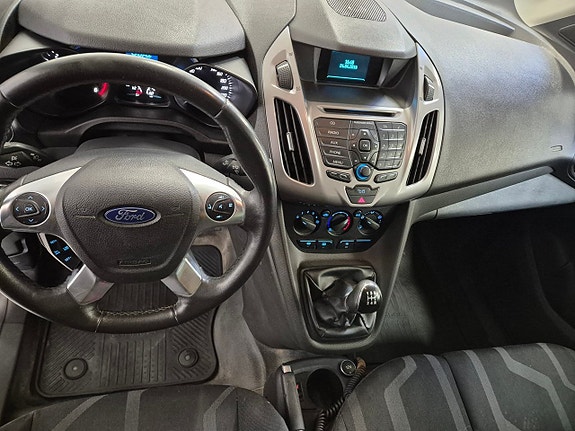 Ford Transit Connect 7 of 11