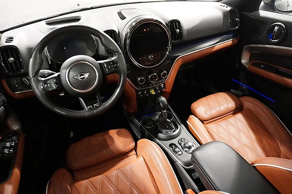MINI Countryman Cooper SE 2 of 5