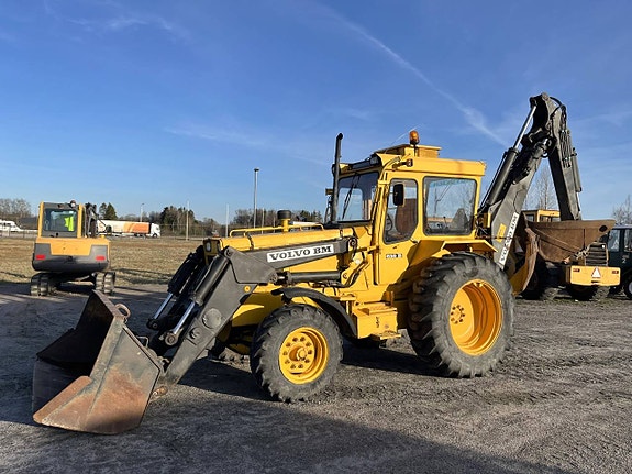 Traktorgrävare Volvo BM 616B