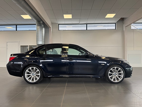 BMW 550i 3 of 10