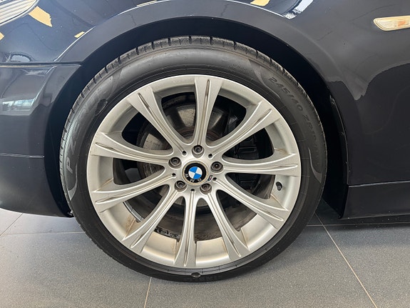 BMW 550i 6 of 10