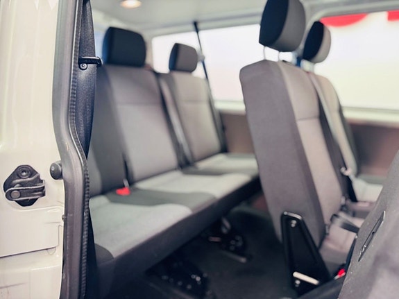 Volkswagen Transporter 6 of 16