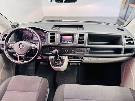Volkswagen Transporter 7 of 16